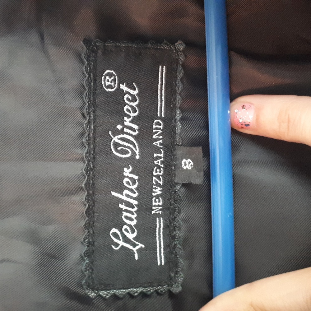 leather jacket - Picture 2 of 6